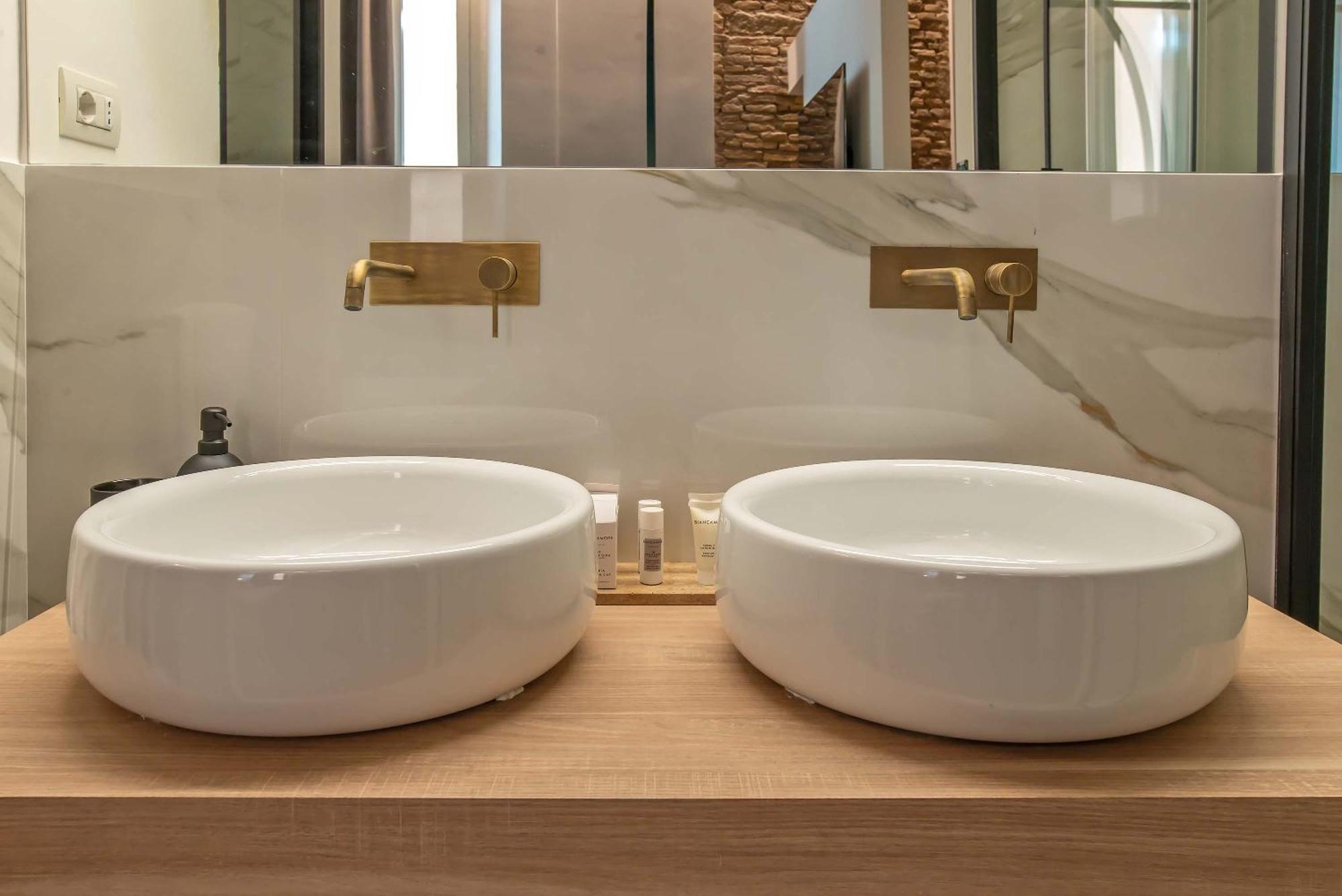 Ora Acanfora Suites Рим Екстер'єр фото